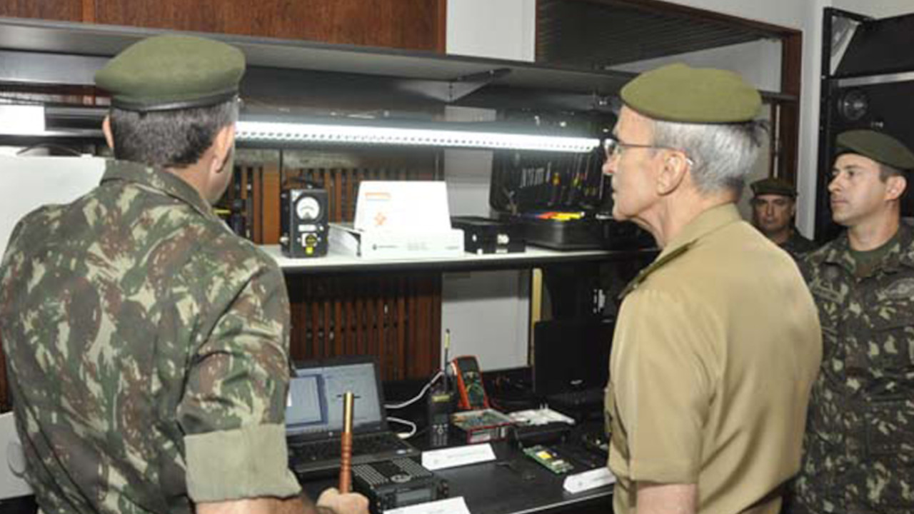 Estação de Reparo disponibilizada pelo Exército Brasileiro através da Lei nº 12.527/2011
